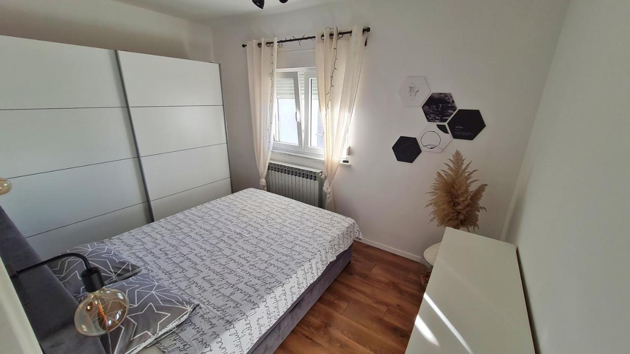 Apartman Noa Jusici Luaran gambar